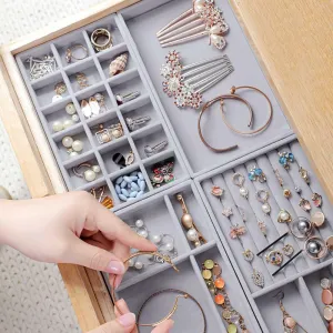 Chic Velvet Jewelry Organizer: The Ultimate Luxe Storage Solution for Your Precious Keepsakes