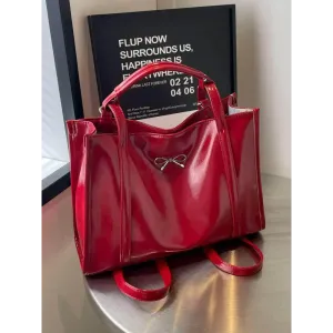 Elevate Your Wardrobe with an Elegant Large PU Leather Bag in Luxury Fashion