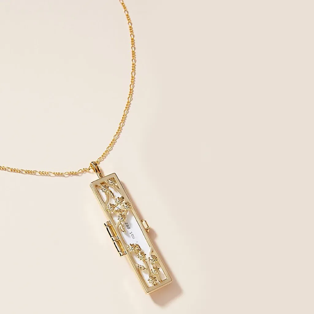 Flowered Vines Fortune Locket - Gold