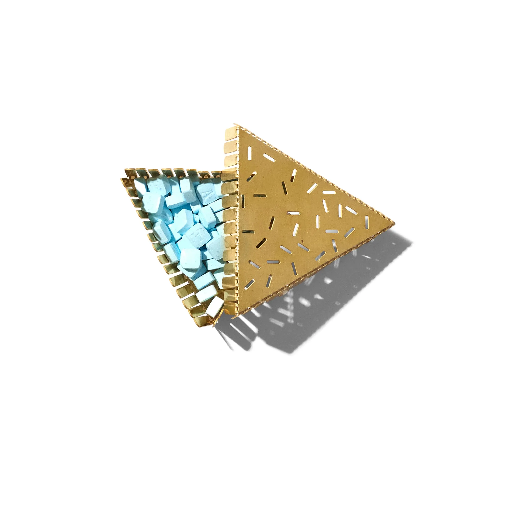 Fundamental Berlin Brass Box, Play - Timeless Elegance Meets Modern Functionality