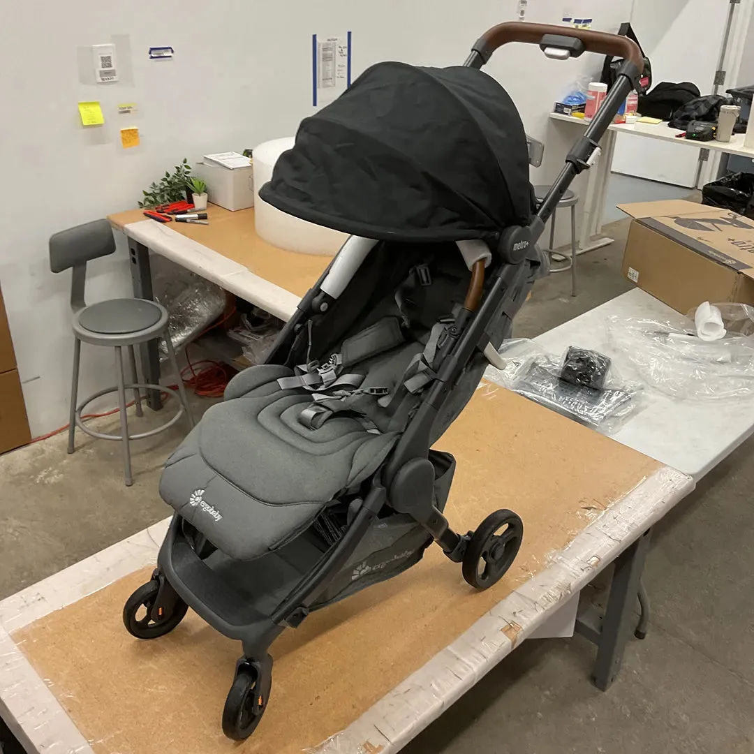 Metro  Deluxe Stroller - Skyline Shadow (See Description)