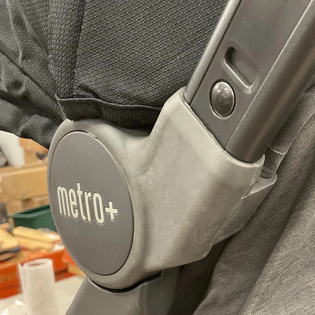 Metro  Deluxe Stroller - Skyline Shadow (See Description)