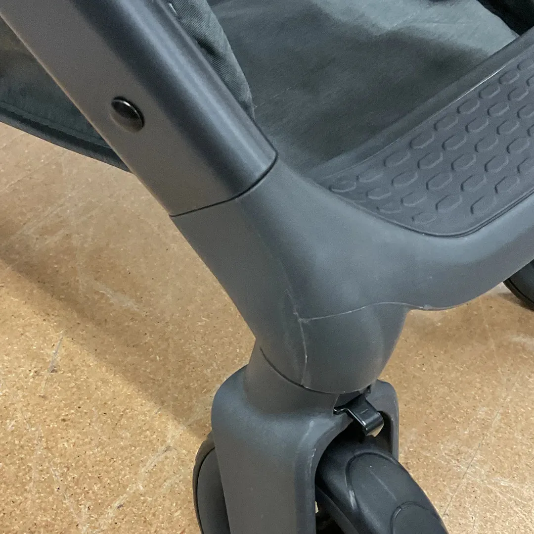 Metro  Deluxe Stroller - Skyline Shadow (See Description)