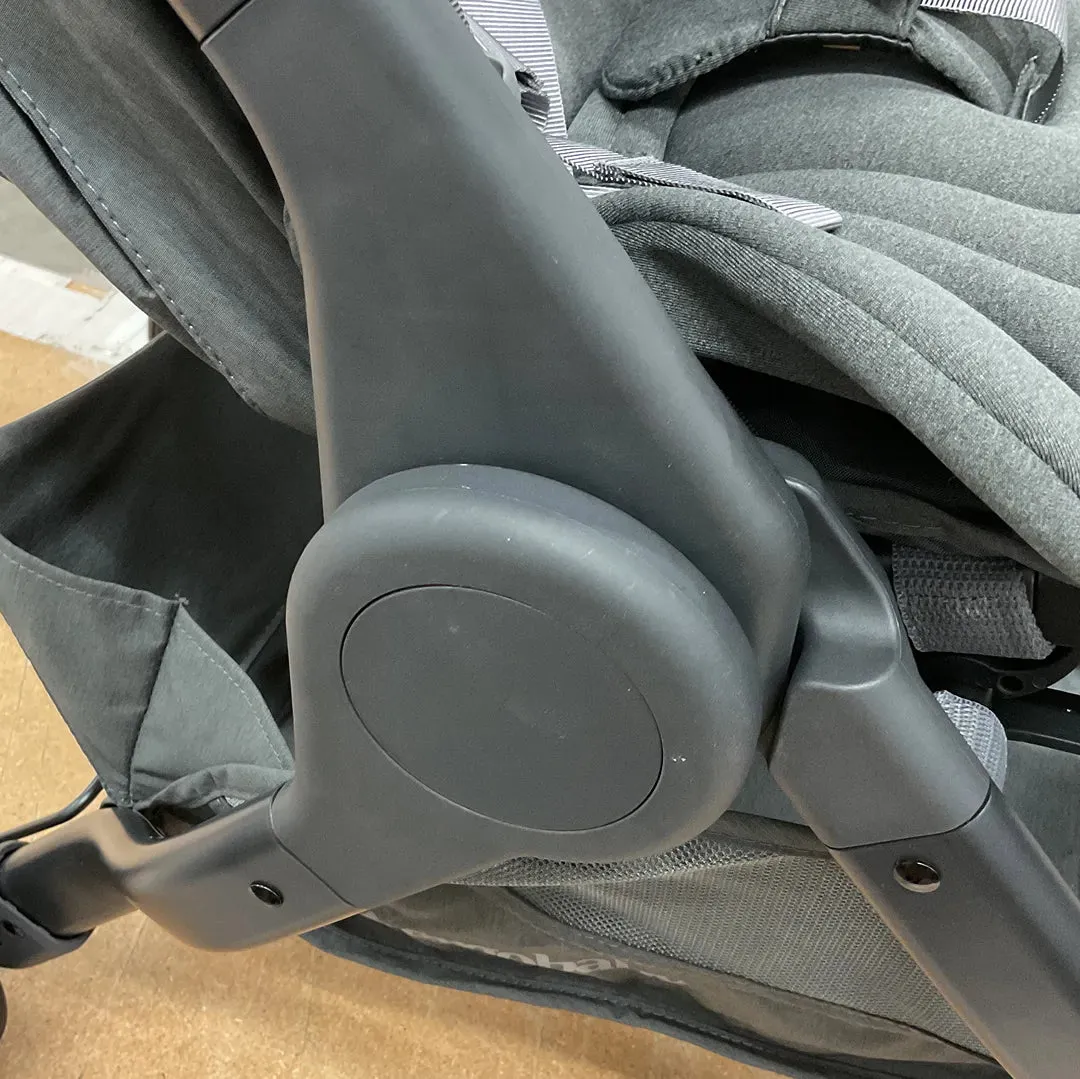 Metro  Deluxe Stroller - Skyline Shadow (See Description)