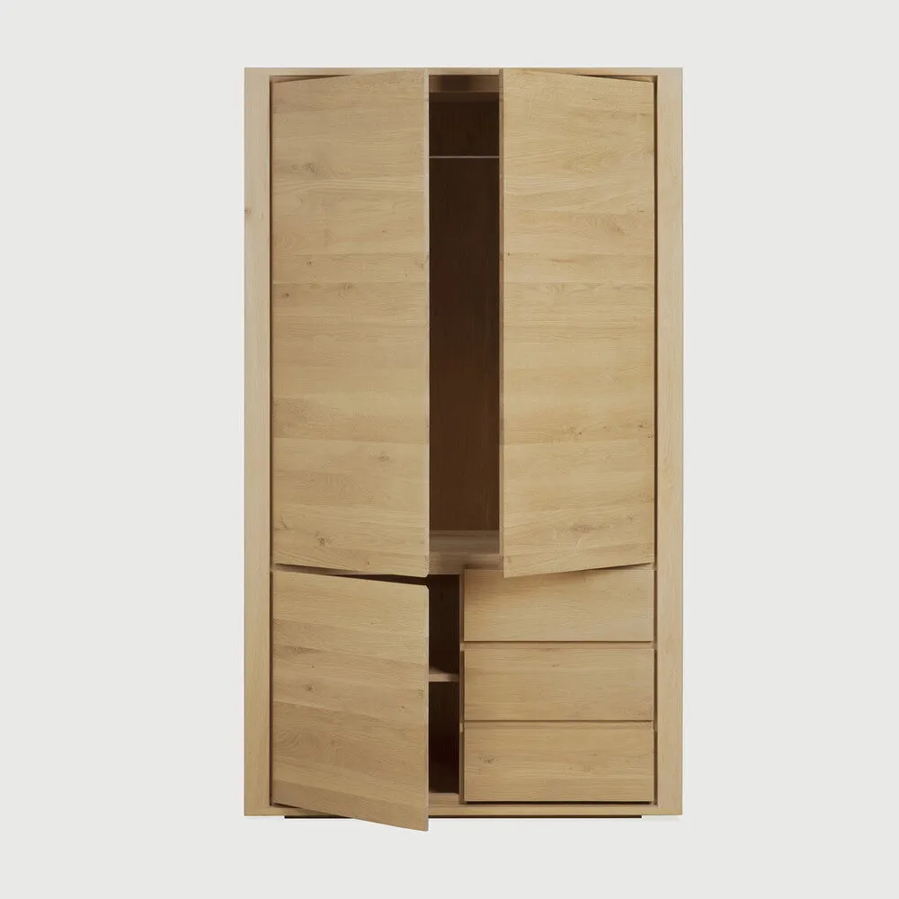Shadow dresser