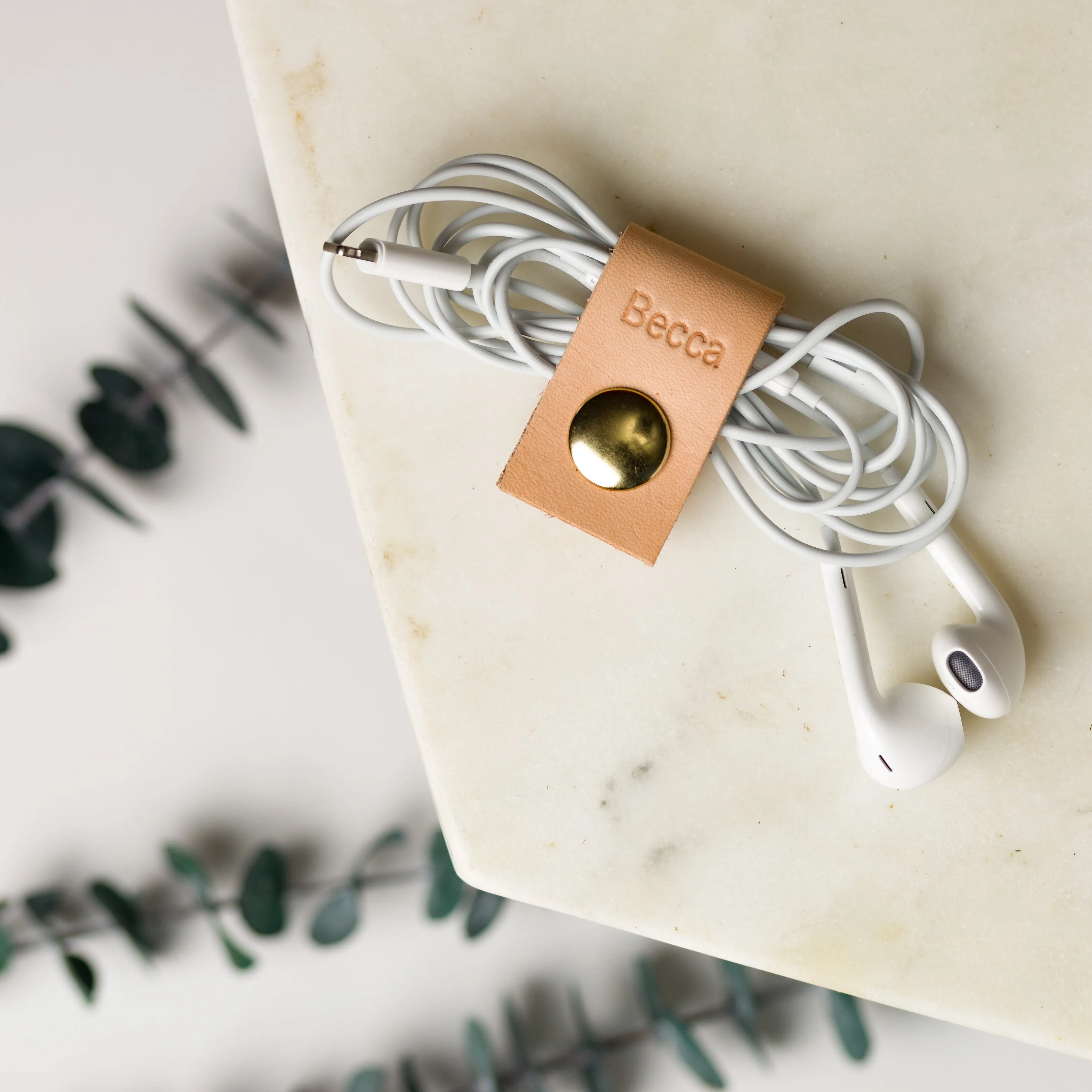 Small Cord Holder [Snap Closure]