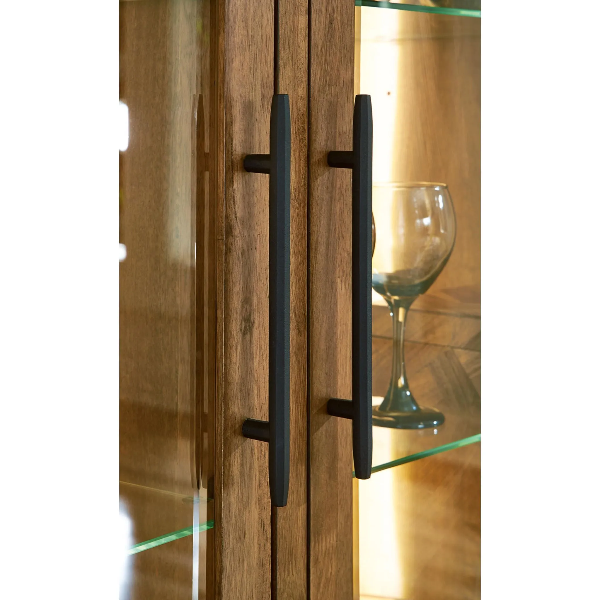 Steenlage-Exclusive Display Cabinet